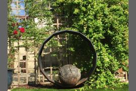 Boule d’if et cercle d’acier